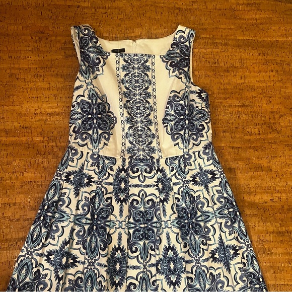 Talbots Grecian Tile White And Blue Fit And Flare Dress - Picture 6 of 9